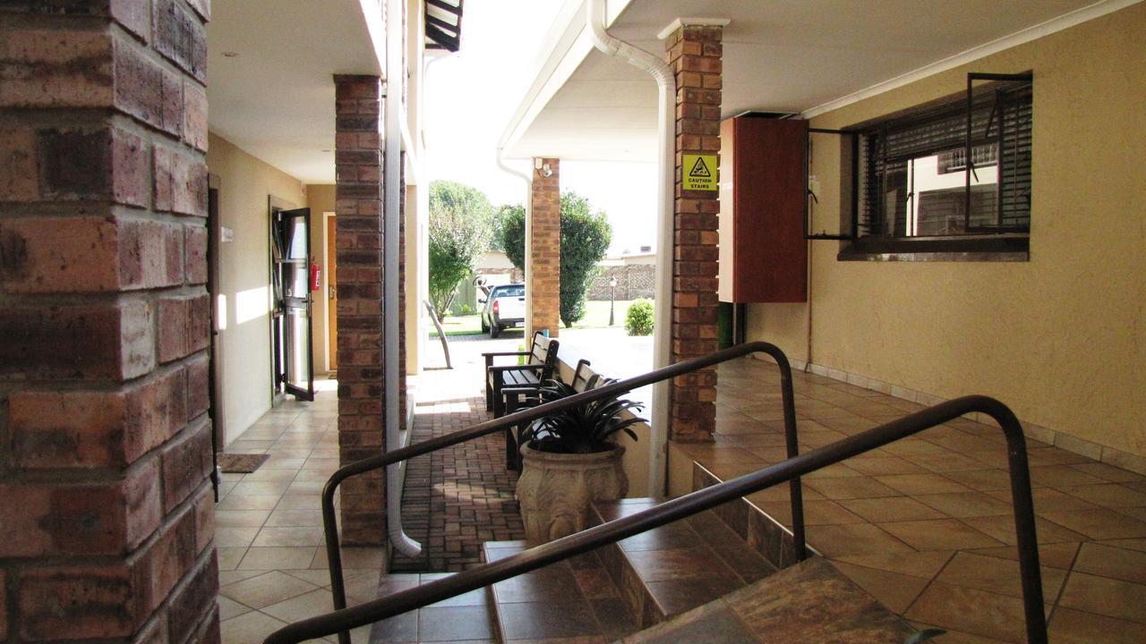 Bel Air Guest House Piet Retief Ngoại thất bức ảnh